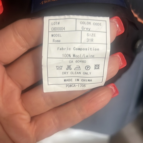 Gray suit - Picture 5 of 6